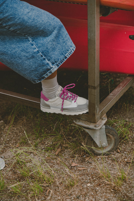 Wave PINK in Light Grey Suede