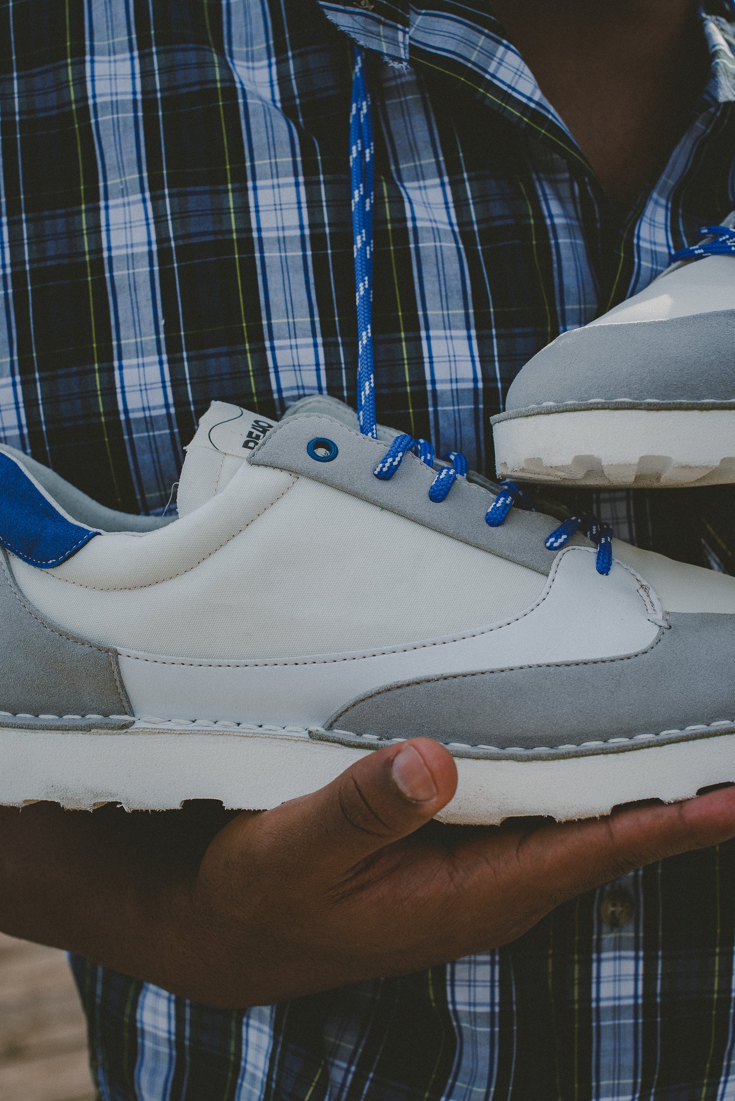 Wave BLUE in Light Grey Suede