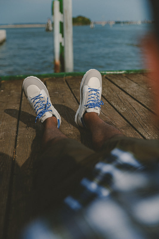 Wave BLUE in Light Grey Suede